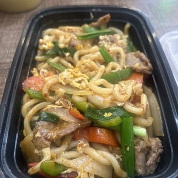 GaiNoi - U1. Udon Pad Tom Yum - Thai Near Me - Oakland, California