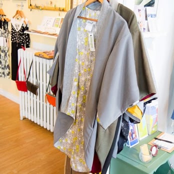 Adhesif Clothing - The Nico Kimono makes a great alternative to a lightweight jacket and this design is also reversible! - Women's Clothing Near Me - Vancouver, British Columbia Adhesif Clothing - The Nico Kimono makes a great alternative to a lightweight jacket and this design is also reversible! - Women's Clothing Near Me - Vancouver, British Columbia