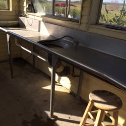 Wa-Wen Resort & Rv Park - Fish cleaning station