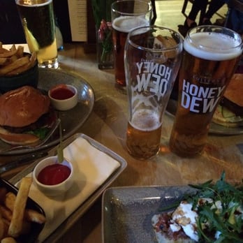 The Dove - Pubs Near Me - London, XGL
