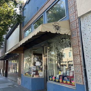 Books on B - Books on B Store Front, Hayward, CA. - Bookstores Near Me - Hayward, California Books on B - Books on B Store Front, Hayward, CA. - Bookstores Near Me - Hayward, California