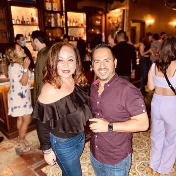 La Descarga - La pista #2 - Lounges Near Me - Hollywood, California La Descarga - La pista #2 - Lounges Near Me - Hollywood, California