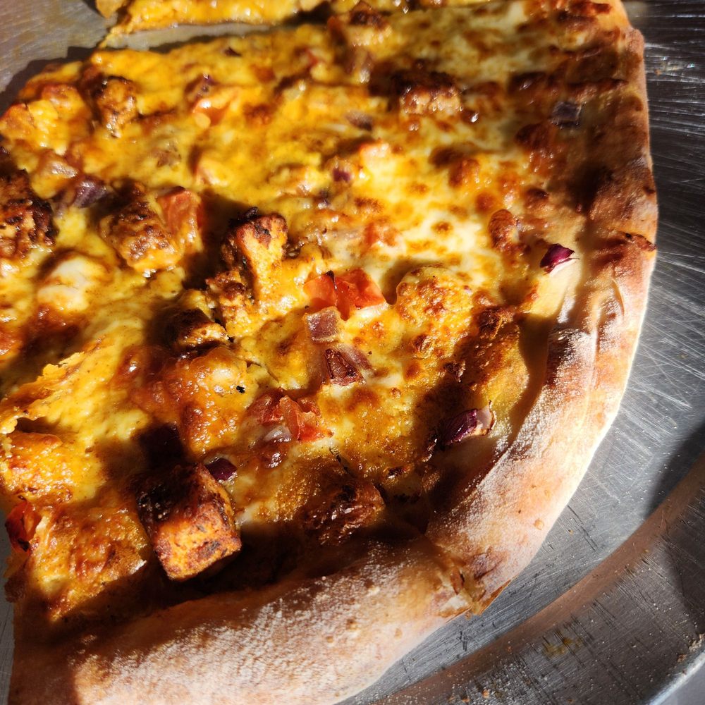 Desi Halal Pizza - Butter chicken pizza - Halal Near Me - Fullerton, California