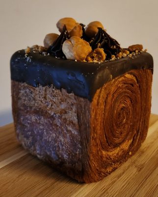 Lakon Paris Patisserie by null