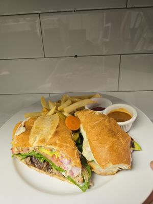 D'lioz Bakery ( HANDMADE ) by null