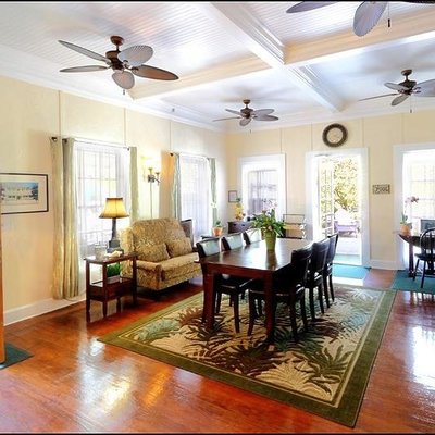 The Guesthouses at Southernmost Beach Resort – Avalon Bed and Breakfast - RECENTLY RESTORED by null