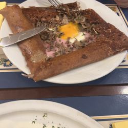 La Gavotte - Ham, egg, mushroom crepe