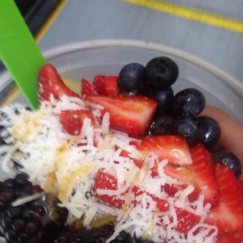 Gofruit Juice Bar - Açai bowls here are pretty great and filling - Juice Bars & Smoothies Near Me - Temecula, California Gofruit Juice Bar - Açai bowls here are pretty great and filling - Juice Bars & Smoothies Near Me - Temecula, California