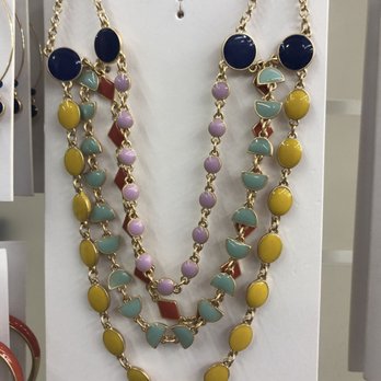Old Navy - Love this necklace, they have different styles of it and they sell the matching earrings, bracelet, and ring too. - Women's Clothing Near Me - Coral Springs, Florida