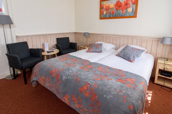 Oepkes Hotel by null