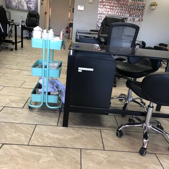 Top Coat Nails & Lashes - Nail Salons Near Me - Long Beach, California