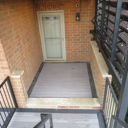 Side deck with custom louvers and composite decking with picture frame Side deck with custom louvers and composite decking with picture frame