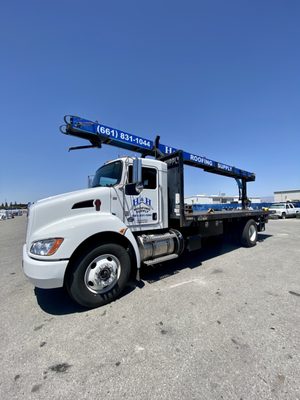 H & H Roofing Supply Logo