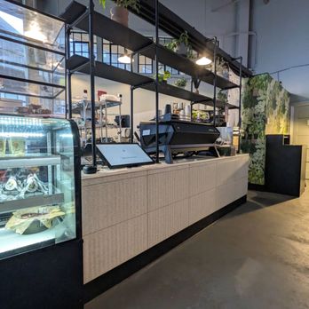 The Screaming Parrots Cafe - Order kiosk - Desserts Near Me - Redmond, Washington
