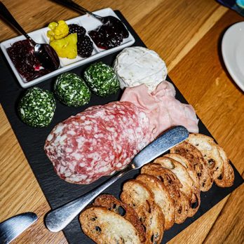 555 North - charcuterie - Seafood Near Me - Brunswick, Maine