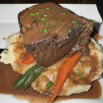 Vino Wine & Tapas Room - Costillas Asadas - Wine Bars Near Me - Tarzana, California