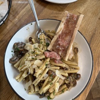 OSTE - Bone Marrow Pasta - CASARECCE AI FINFERLI E SUGO D' ARROSTO - Italian Near Me - Los Angeles, California