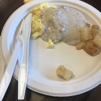 Comfort Suites Florence - Cincinnati South - Eggs, sausage burried under gravy and potatoes - Hotels Near Me - Florence, Kentucky Comfort Suites Florence - Cincinnati South - Eggs, sausage burried under gravy and potatoes - Hotels Near Me - Florence, Kentucky