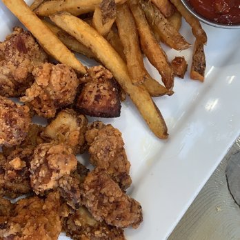South Edison - Kids Chicken and Fries - Seafood Near Me - Montauk, New York South Edison - Kids Chicken and Fries - Seafood Near Me - Montauk, New York