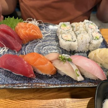 Kakaroto Japanese Restaurant - Sushi combo - Japanese Near Me - Mountain View, California