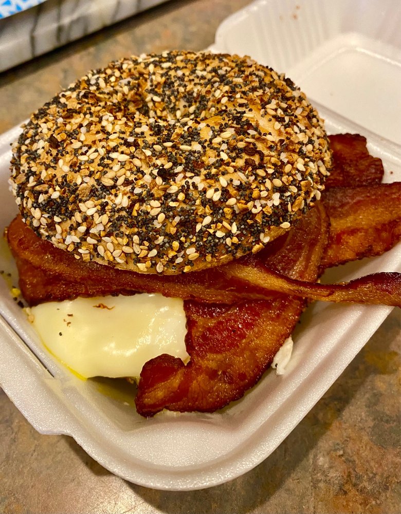 THE BAGEL BARN CAFE AND DELI 39 Photos & 16 Reviews 103 N Ridgewood
