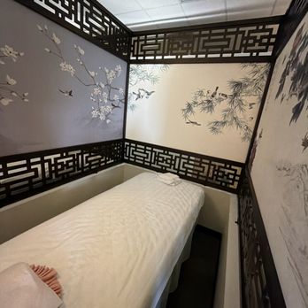 Sunshine Massage & Spa - Table massage - Massage Near Me - Bonney Lake, Washington Sunshine Massage & Spa - Table massage - Massage Near Me - Bonney Lake, Washington