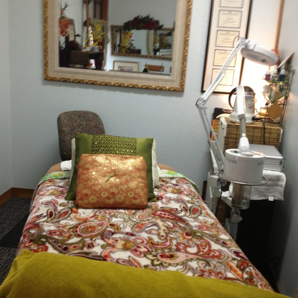 Tanicures - Spa room! - Nail Salons Near Me - Frazier Park, California Tanicures - Spa room! - Nail Salons Near Me - Frazier Park, California