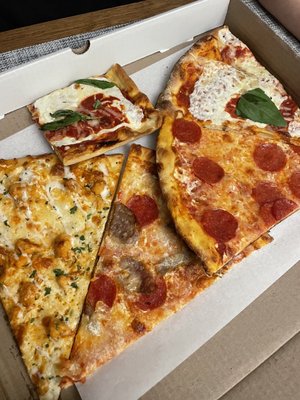 Rosalia's Pizzeria by null