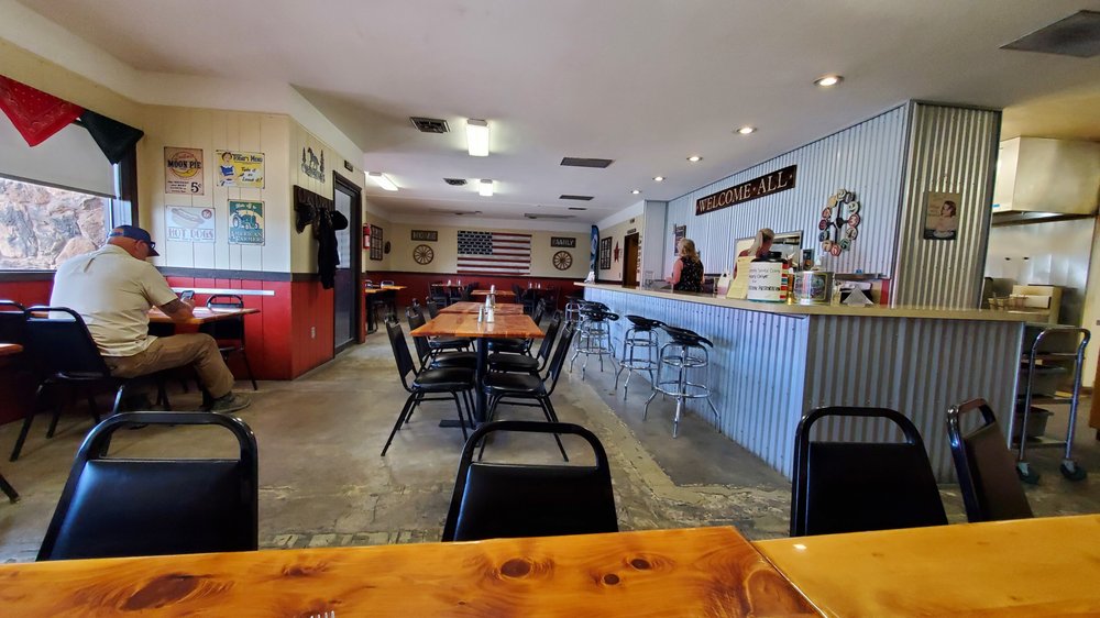 Malin Country Diner Logo