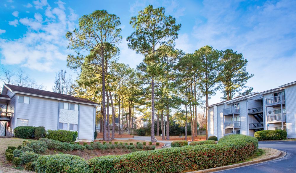 Vestavia Place Apartments - property management company in Vestavia Hills, AL