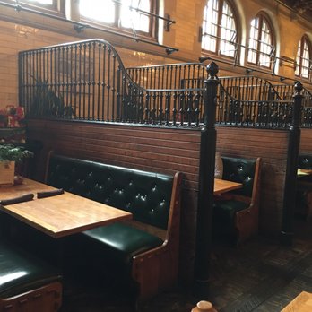 Biltmore Stable Cafe - Dine in a Horse Stall - American Near Me - Asheville, North Carolina Biltmore Stable Cafe - Dine in a Horse Stall - American Near Me - Asheville, North Carolina