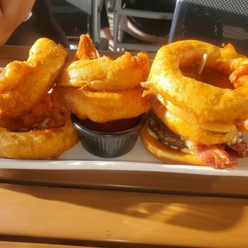 BRU Burger Bar - Keystone - Burgers Near Me - Indianapolis, Indiana