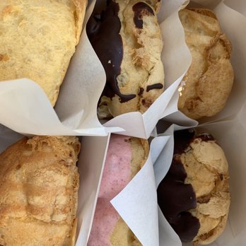 Beard Papa's - 6 pack! - Bakeries Near Me - Los Angeles, California