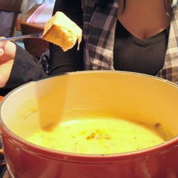 Zunfthausrestaurant Pfistern - Käsefondue - Swiss Food Near Me - Luzern, LU