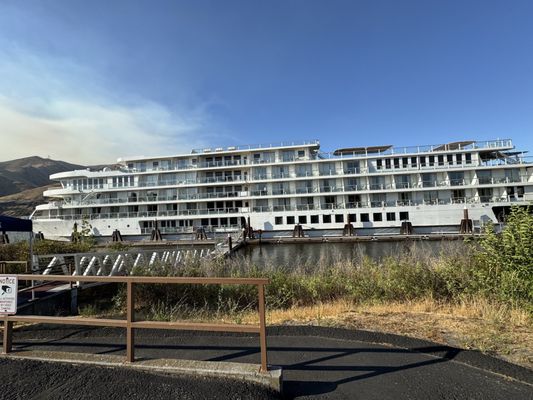 American Cruise Lines by null