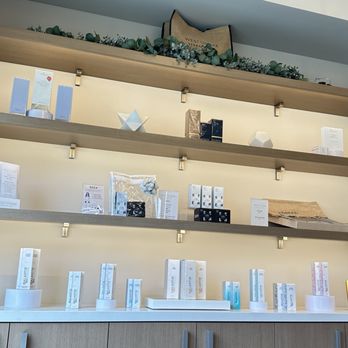 West Oak Dermatology - Dermatologists Near Me - Roseville, California