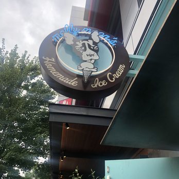 Molly Moon's - Ice Cream & Frozen Yogurt Near Me - Seattle, Washington