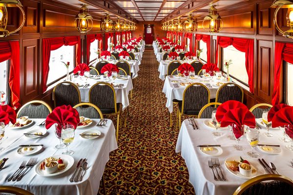 My Old Kentucky Dinner Train by null