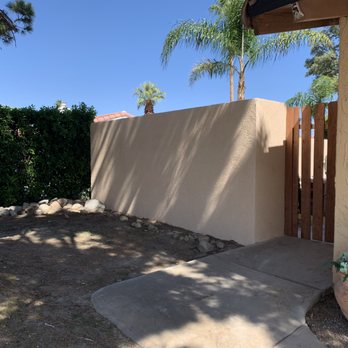 Alacran Plastering - The entry wall - Stucco Services Near Me