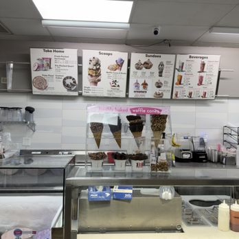 Baskin-Robbins - Ice Cream & Frozen Yogurt Near Me - Alhambra, California