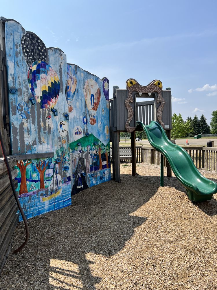 GRANDVIEW PARK Updated August 2024 12 Photos 908 Carmichael Rd