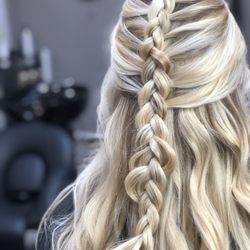 Ashleigh Lyn Salon - Custom Extensions and Color