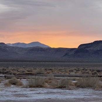 Shady Lady Bed and Breakfast - Sunrise over the mountains in the backyard - Bed & Breakfast Near Me - Beatty, Nevada Shady Lady Bed and Breakfast - Sunrise over the mountains in the backyard - Bed & Breakfast Near Me - Beatty, Nevada