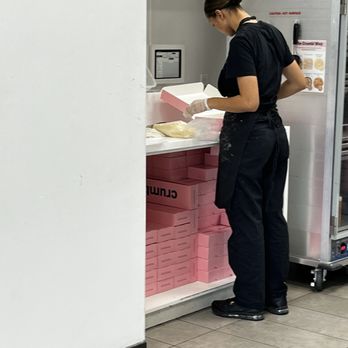 Crumbl - Northlake - She's making our cookies!!! - Bakeries Near Me - Palm Beach Gardens, Florida