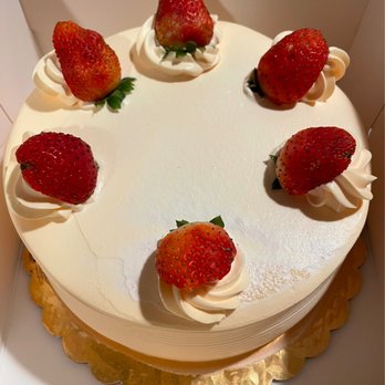 Sunny Bakery - Small durian cake - Bakeries Near Me - San Gabriel, California