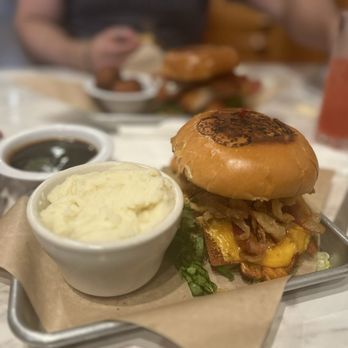 H Brothers - Comfort Food Near Me - Escondido, California H Brothers - Comfort Food Near Me - Escondido, California