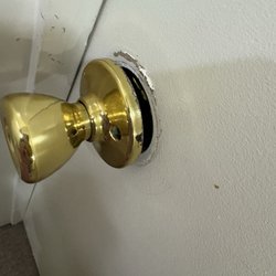 Summit Lake Camp - Door lock is broken and did not fix either. The camp only wants money everything is in my lodge are too old or broken most of them.