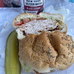 M&R Deli