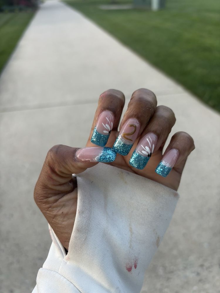 Rose Nails Spa Logo