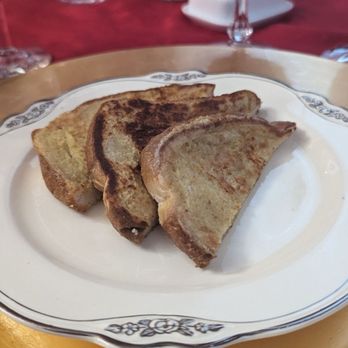 Amberson House Bed & Breakfast - French toast and fruit - Bed & Breakfast Near Me - Waynesboro, Pennsylvania Amberson House Bed & Breakfast - French toast and fruit - Bed & Breakfast Near Me - Waynesboro, Pennsylvania